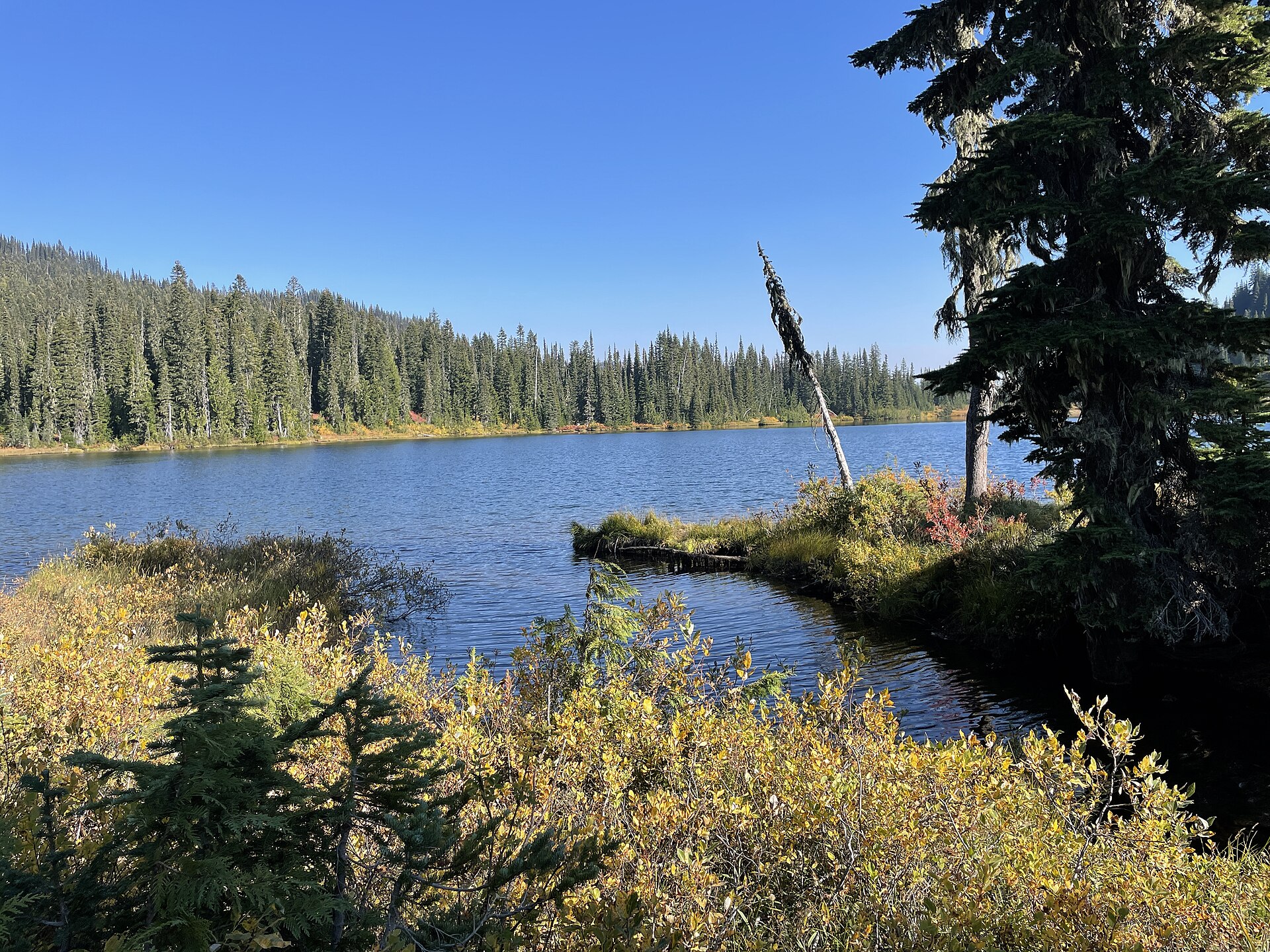 Mount Rainier - HCP - October 17, 2022 - 045 - Reflection Lake.jpg